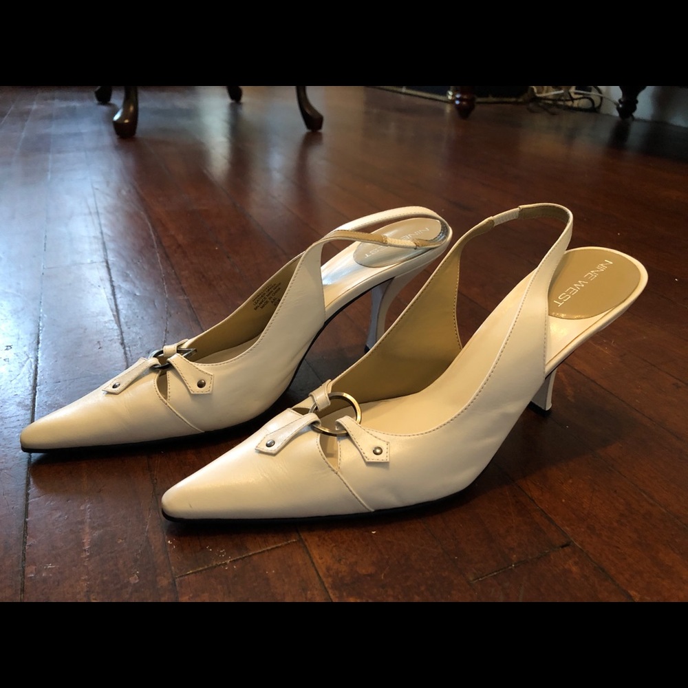 White Nine West kitten heels! With box!